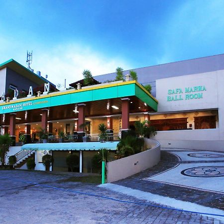 Grand Madani Hotel Mataram Esterno foto