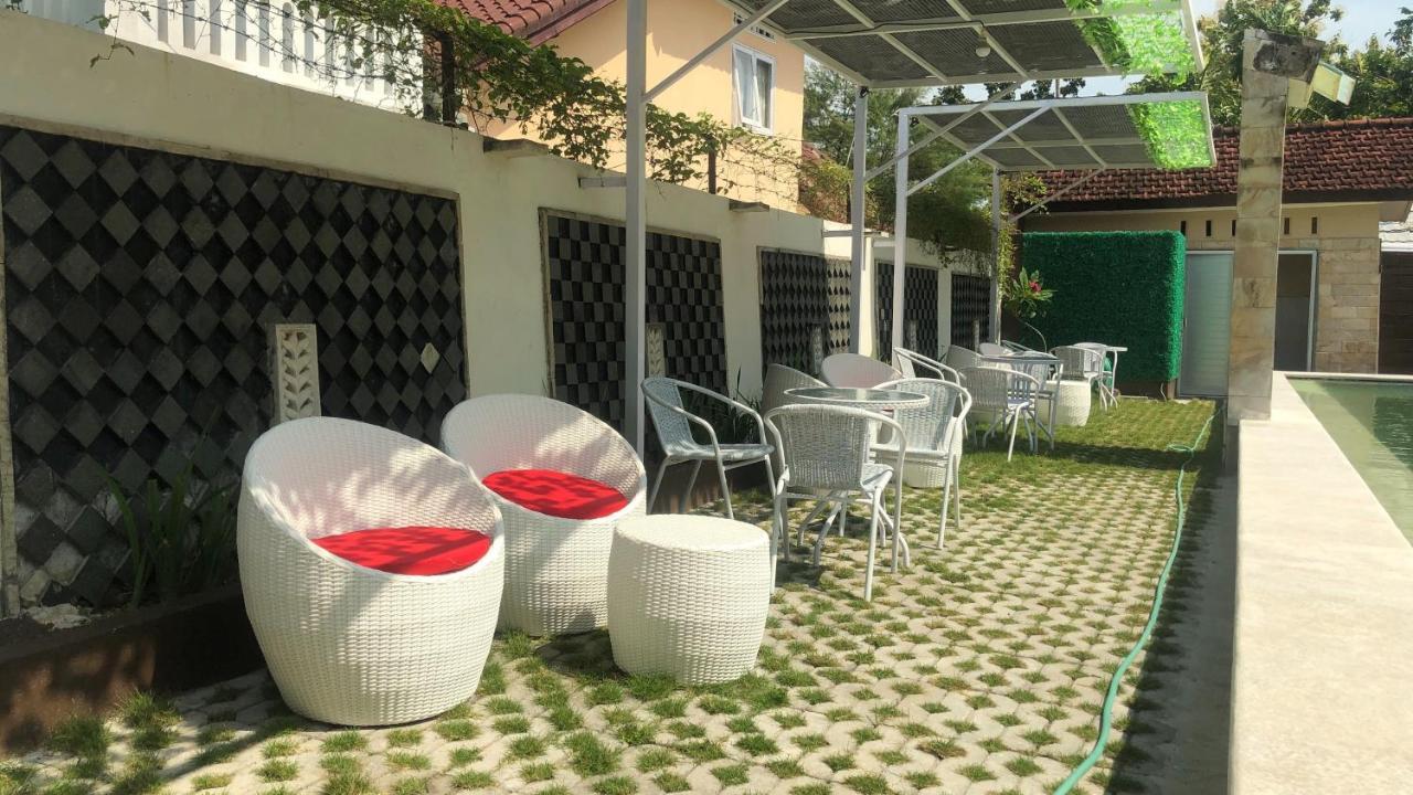 Grand Madani Hotel Mataram Esterno foto