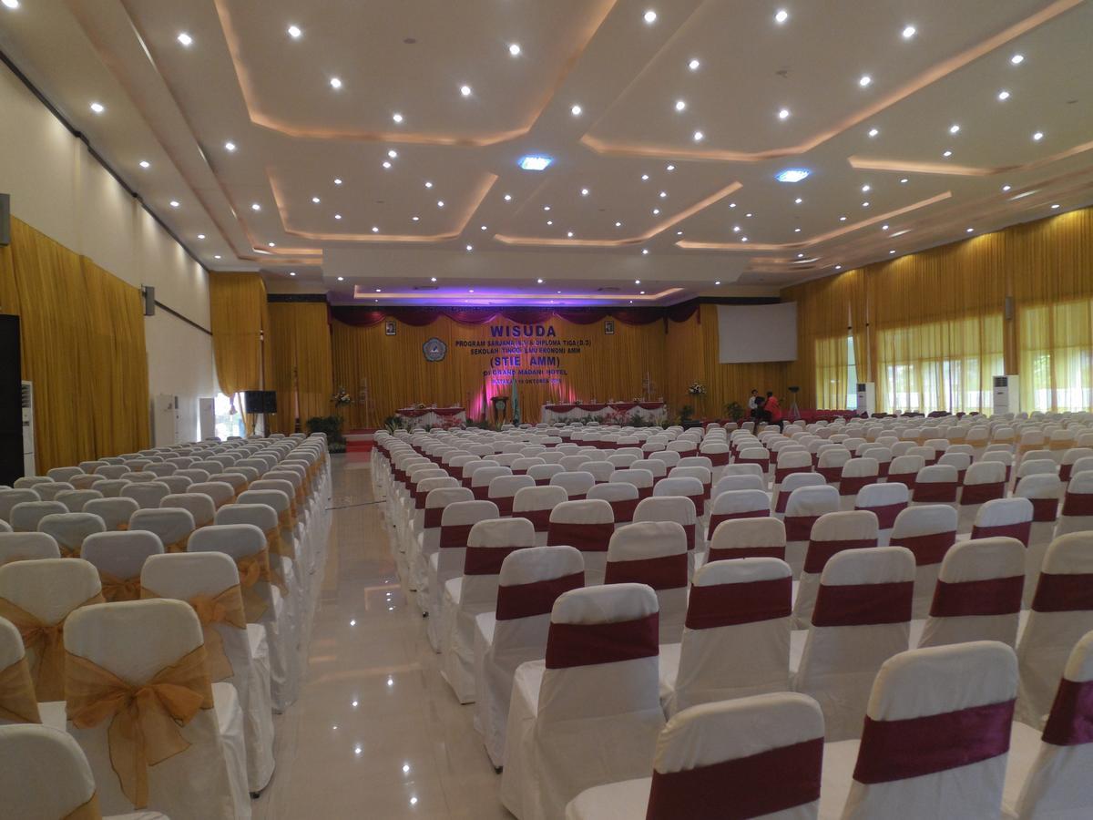 Grand Madani Hotel Mataram Esterno foto