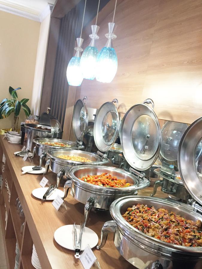 Grand Madani Hotel Mataram Esterno foto